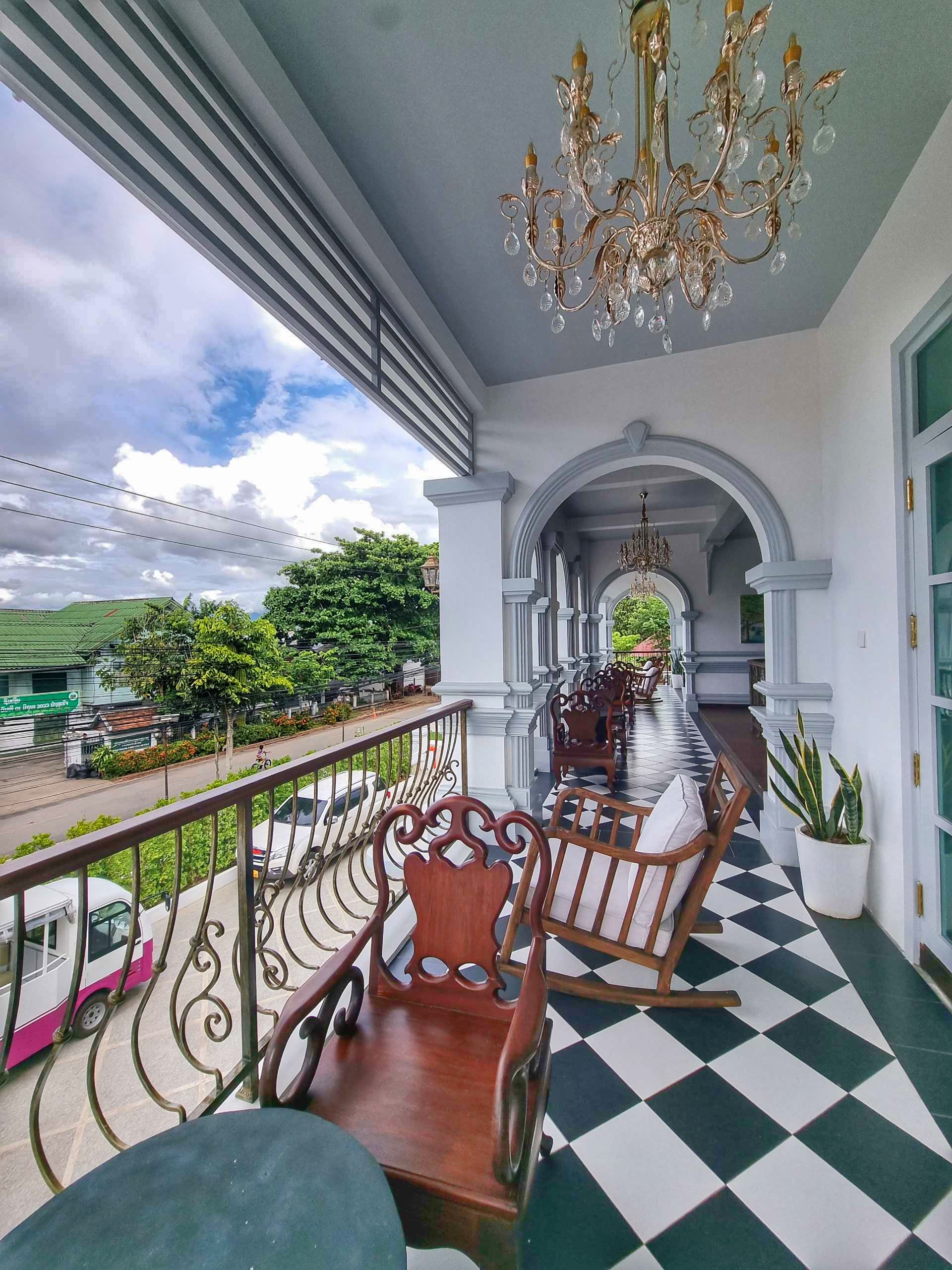 MyBanLao porch- featured image
